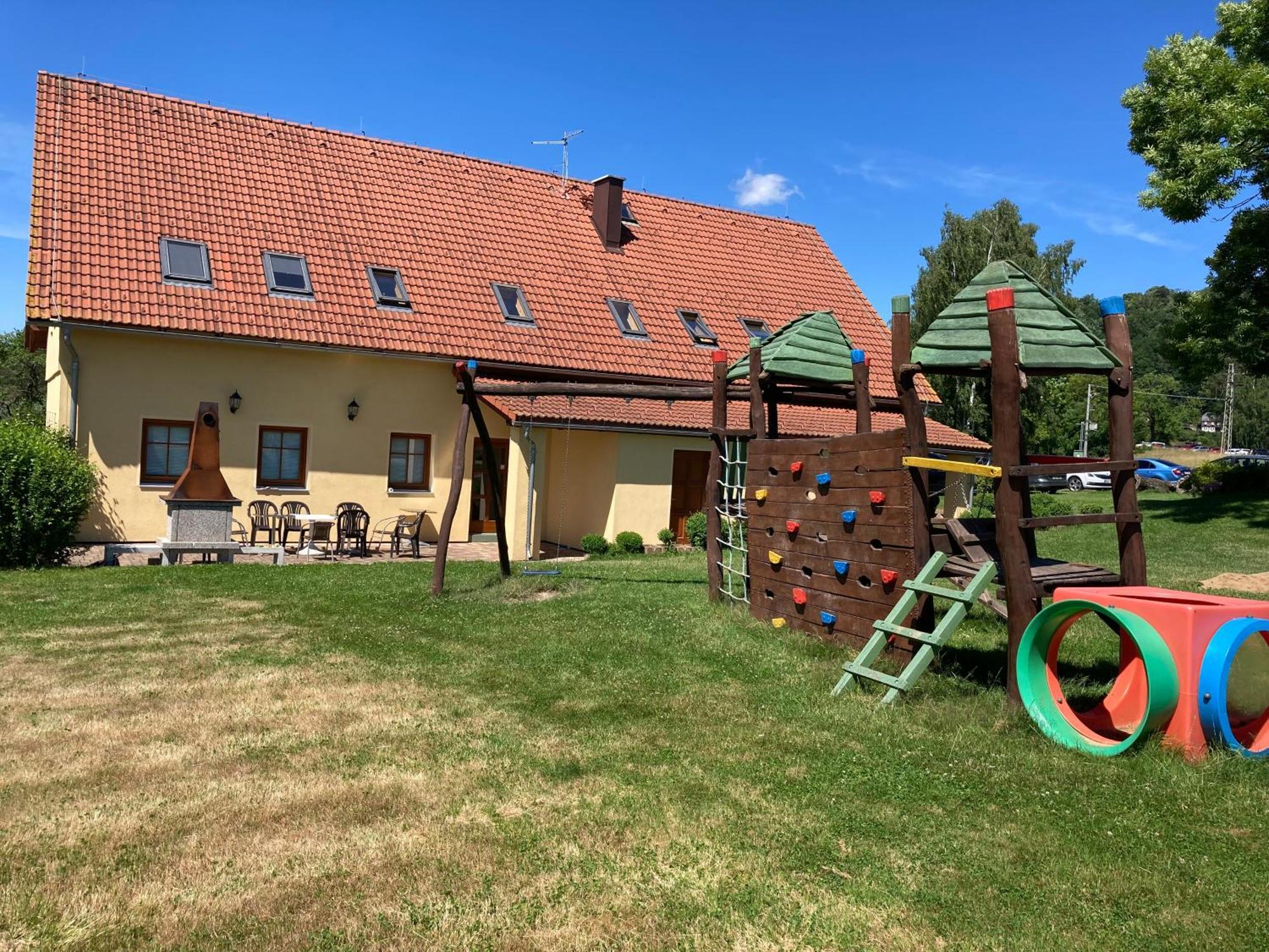 Pension Hofberg Jetrichovice  ภายนอก รูปภาพ